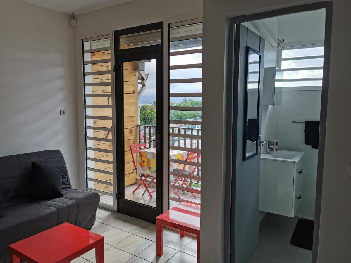 Appartement Vue Mer Et Montagne A 100M De La Plage Le Gosier  Bagian luar foto